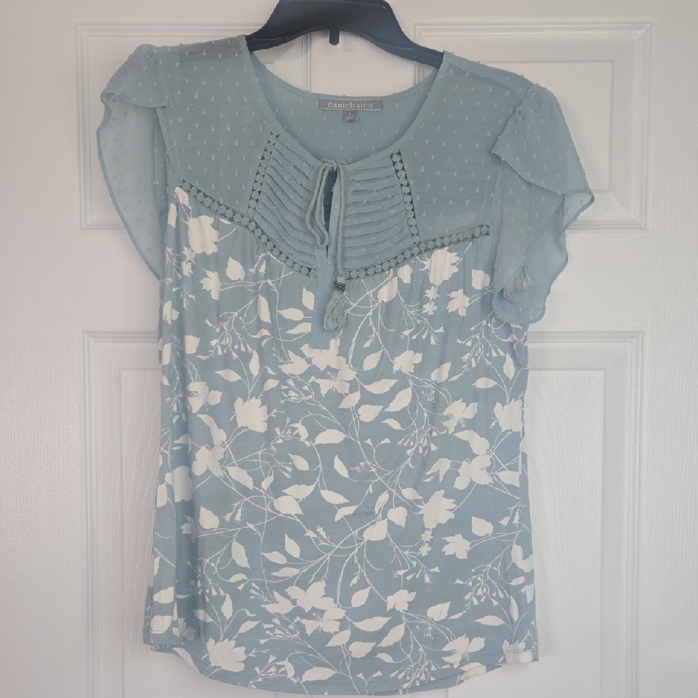 Daniel Rainn Blue and White Floral Blouse